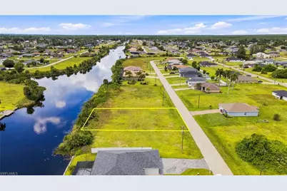 1250 NE 40th St, Cape Coral, FL 33909 - Photo 7
