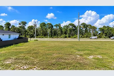 1608 Kismet Pkwy W, Cape Coral, FL 33993 - Photo 5