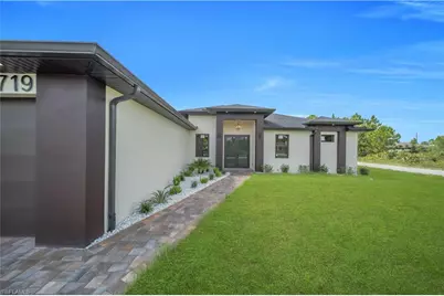 2719 33rd St W, Lehigh Acres, FL 33971 - Photo 3