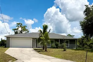 8007 Royal Ct, Labelle, FL 33935 - Photo 1