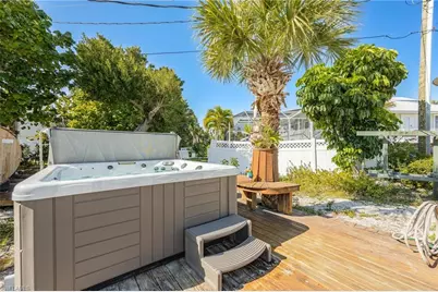 434 Lagoon Dr, Sanibel, FL 33957 - Photo 41