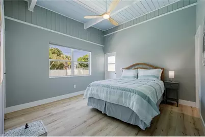 434 Lagoon Dr, Sanibel, FL 33957 - Photo 37