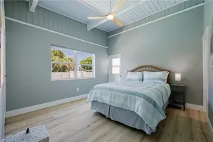 434 Lagoon Dr, Sanibel, FL 33957 - Photo 37