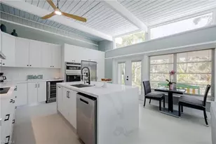 434 Lagoon Dr, Sanibel, FL 33957 - Photo 35