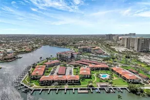 543 Seaview Ct, Marco Island, FL 34145 - Photo 3