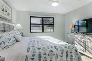 543 Seaview Ct, Marco Island, FL 34145 - Photo 19