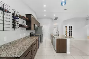 475 NE 3rd Pl, Cape Coral, FL 33909 - Photo 11