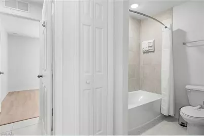 475 NE 3rd Pl, Cape Coral, FL 33909 - Photo 27