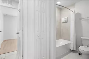 475 NE 3rd Pl, Cape Coral, FL 33909 - Photo 27