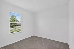 243 Lakeside Breeze Wy, Lehigh Acres, FL 33936 - Photo 5