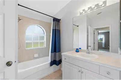 413 NW 17th Pl, Cape Coral, FL 33993 - Photo 25