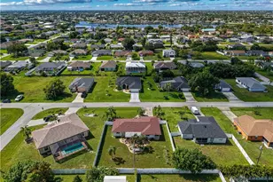 313 SE 3rd St, Cape Coral, FL 33990 - Photo 7