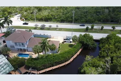 14370 McGregor Blvd, Fort Myers, FL 33919 - Photo 9