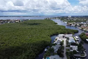 14370 McGregor Blvd, Fort Myers, FL 33919 - Photo 11
