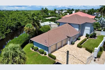 14370 McGregor Blvd, Fort Myers, FL 33919 - Photo 13