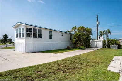 61 Oyster Bay Ln, Fort Myers Beach, FL 33931 - Photo 5