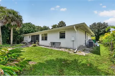 940 17th St SW, Naples, FL 34117 - Photo 35