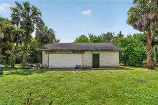 940 17th St SW, Naples, FL 34117 - Photo 37