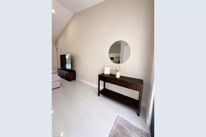 302 SW 14th Ave, Cape Coral, FL 33993 - Photo 9