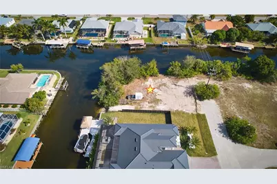 201 SW 40th St, Cape Coral, FL 33914 - Photo 15