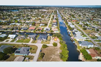 201 SW 40th St, Cape Coral, FL 33914 - Photo 7