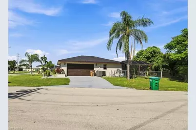 21 SW Trafalgar Pkwy, Cape Coral, FL 33991 - Photo 5