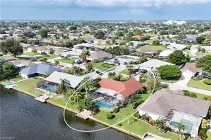 519 SE 20th Ct, Cape Coral, FL 33990 - Photo 3
