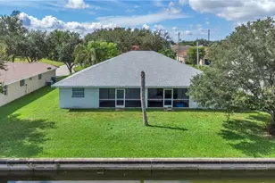 1247 SE 6th St, Cape Coral, FL 33990 - Photo 25