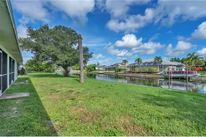 1247 SE 6th St, Cape Coral, FL 33990 - Photo 23