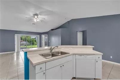 1247 SE 6th St, Cape Coral, FL 33990 - Photo 7