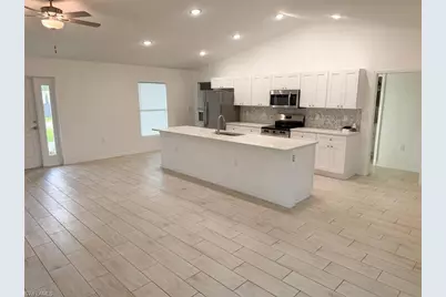 1825 NE 36th Ln, Cape Coral, FL 33909 - Photo 5