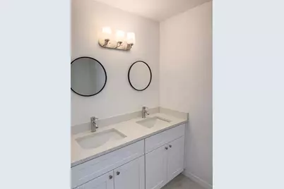 1825 NE 36th Ln, Cape Coral, FL 33909 - Photo 3
