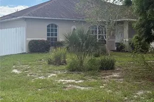 127 Blackstone Dr, Fort Myers, FL 33913 - Photo 1