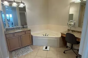 182 Shadroe Cove Cir, Cape Coral, FL 33991 - Photo 21