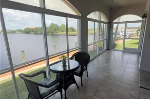 182 Shadroe Cove Cir, Cape Coral, FL 33991 - Photo 27