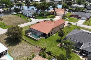 205 SW 42nd St, Cape Coral, FL 33914 - Photo 35
