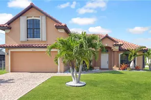 205 SW 42nd St, Cape Coral, FL 33914 - Photo 1
