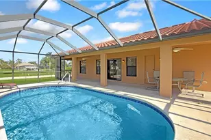 205 SW 42nd St, Cape Coral, FL 33914 - Photo 3