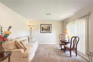 205 SW 42nd St, Cape Coral, FL 33914 - Photo 5