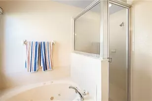 205 SW 42nd St, Cape Coral, FL 33914 - Photo 17