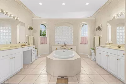 3201 SW 4th Ln, Cape Coral, FL 33991 - Photo 13