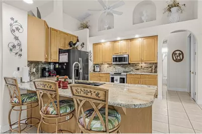 3201 SW 4th Ln, Cape Coral, FL 33991 - Photo 9
