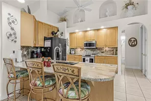3201 SW 4th Ln, Cape Coral, FL 33991 - Photo 9