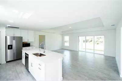 2712 46th St SW, Lehigh Acres, FL 33976 - Photo 3