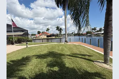 1957 SE 36th St, Cape Coral, FL 33904 - Photo 17