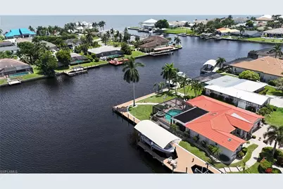 1957 SE 36th St, Cape Coral, FL 33904 - Photo 3