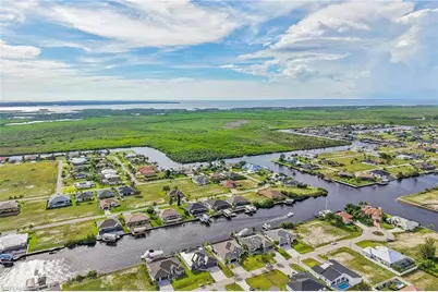 1304 NW 40th Pl, Cape Coral, FL 33993 - Photo 45
