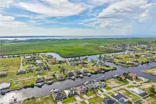 1304 NW 40th Pl, Cape Coral, FL 33993 - Photo 45