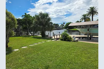 130 SW 58th St, Cape Coral, FL 33914 - Photo 7