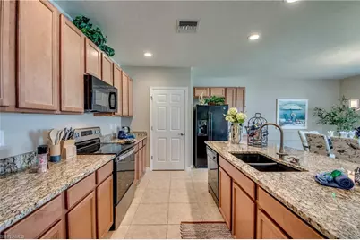 4518 SW 9th Ave, Cape Coral, FL 33914 - Photo 17